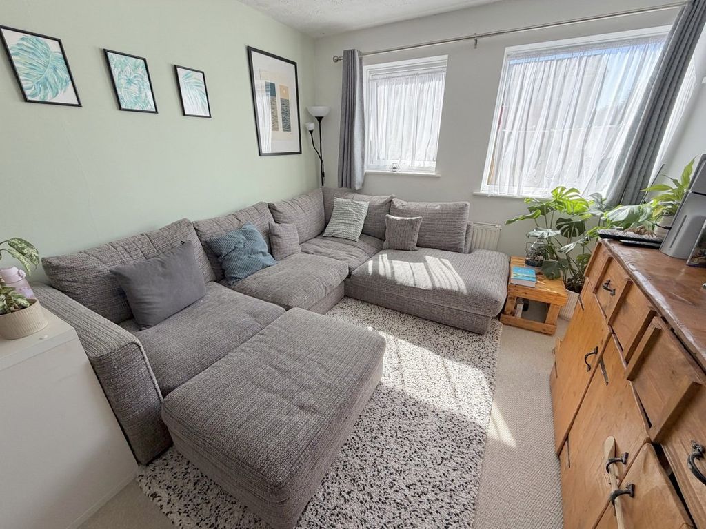 Property photo 3 of 14