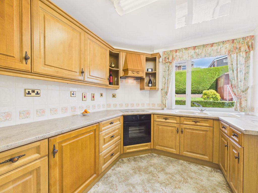 Property photo 3 of 15 Kitchen