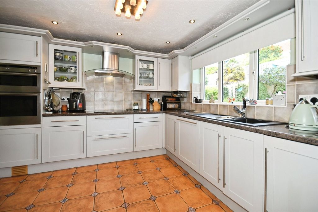 Property photo 2 of 20 Picture No. 08