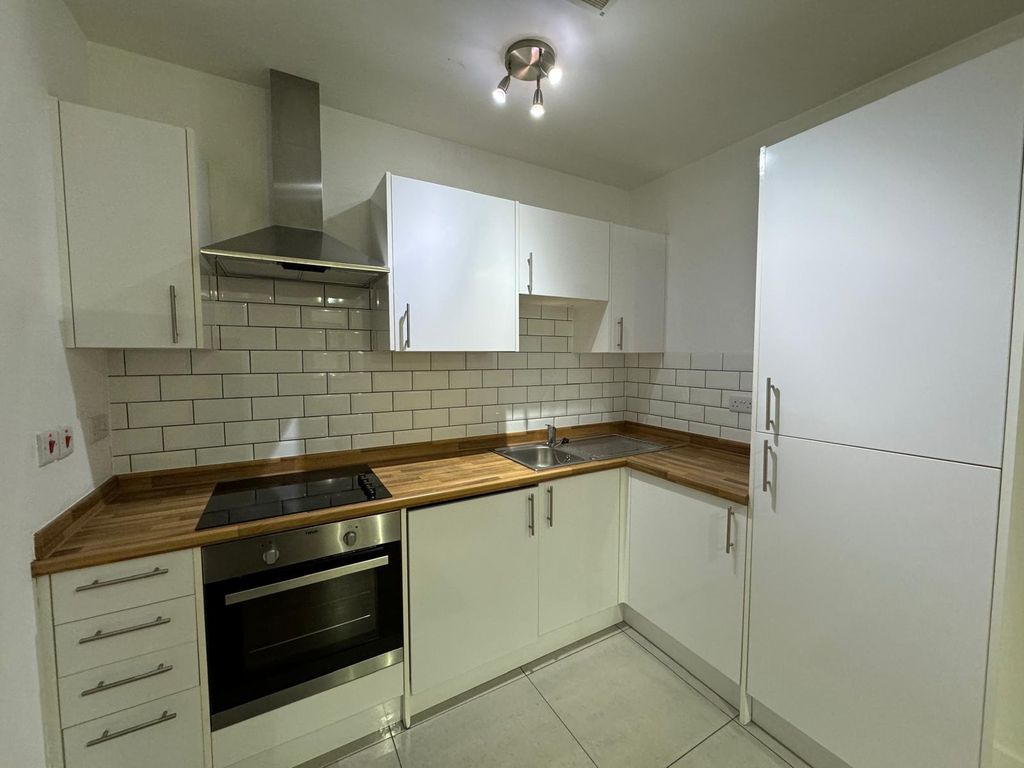 Property photo 1 of 5 Kitchen