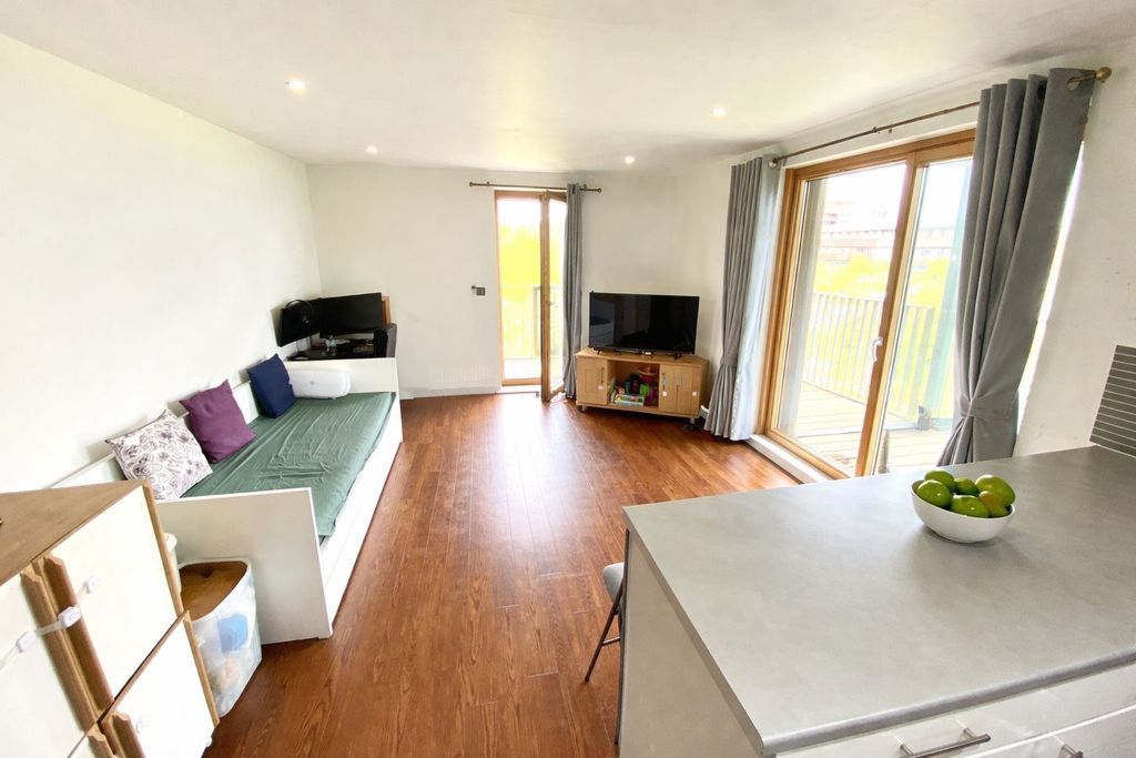 Property photo 2 of 10 Photo 25