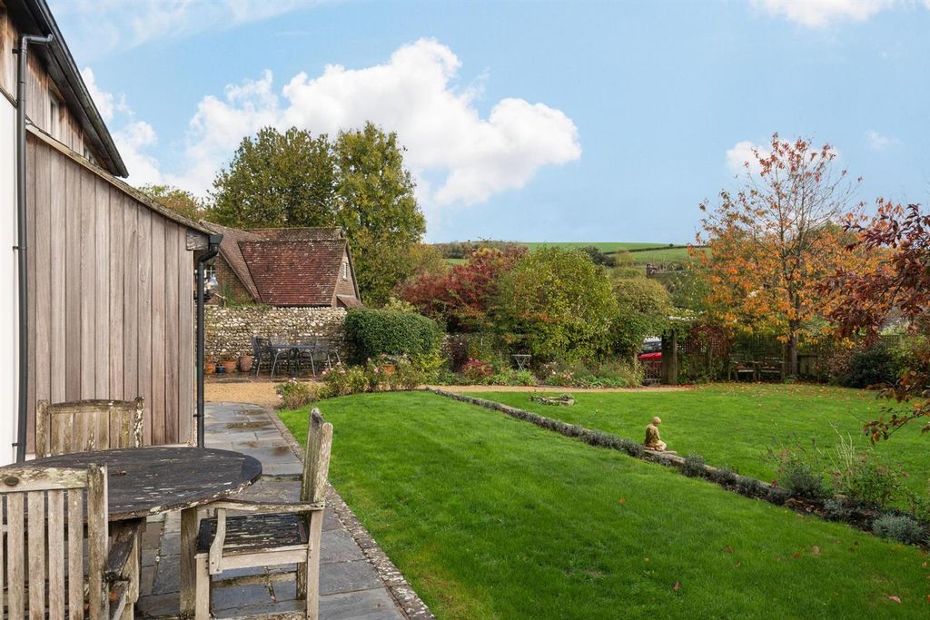 Property photo 3 of 26 9O2A7464-Hdr.Jpg