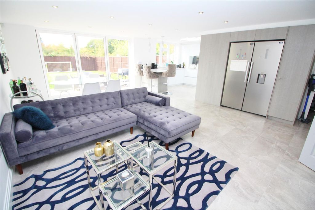 Property photo 2 of 21 Img_8617.Jpg