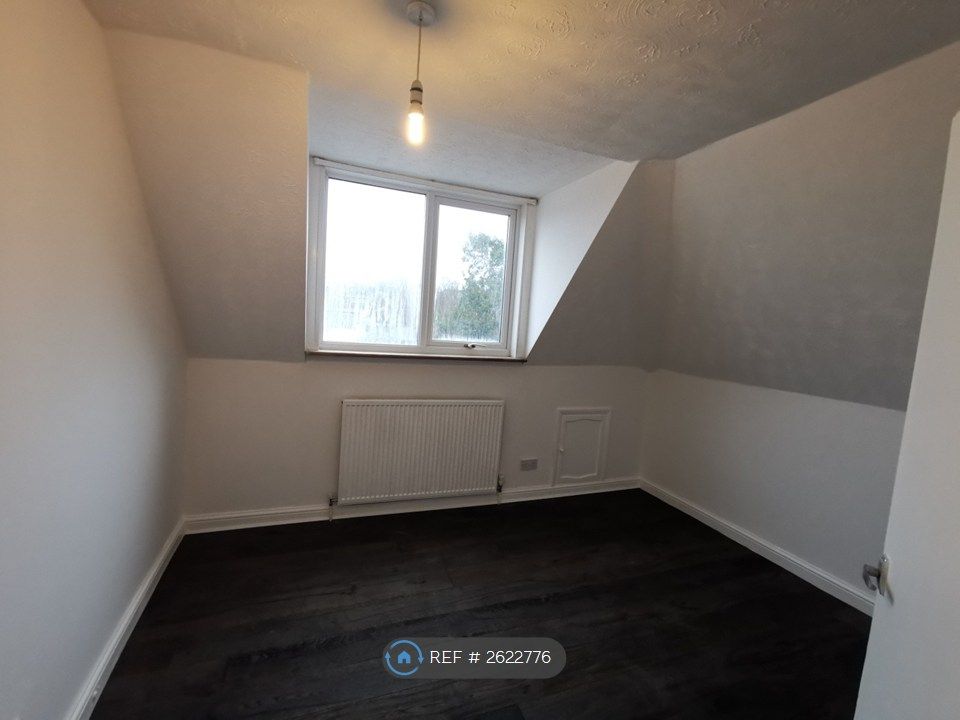 Property photo 2 of 7 Bedroom