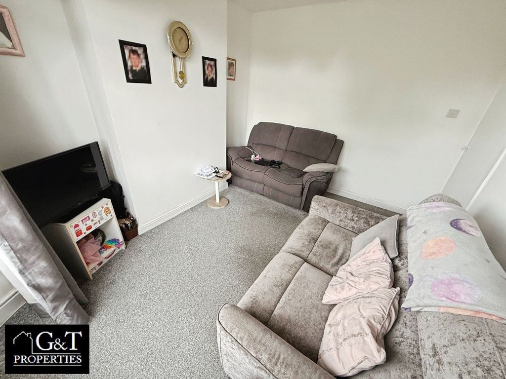 Property photo 3 of 21