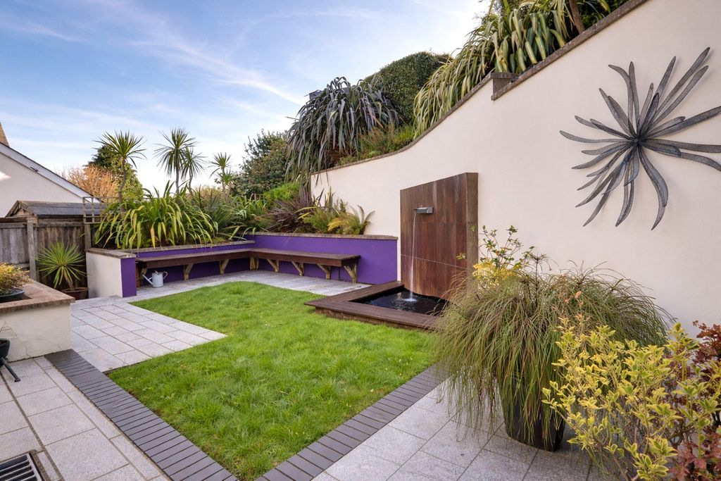 Property photo 3 of 19 3 - Picture No. 16