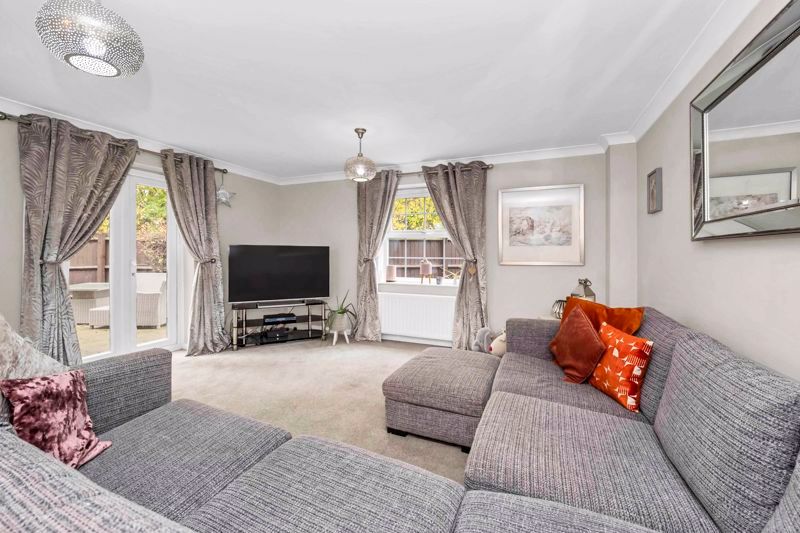 Property photo 2 of 23 Sitting Room