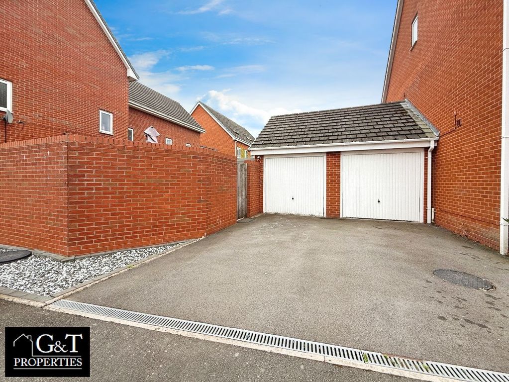 Property photo 2 of 26