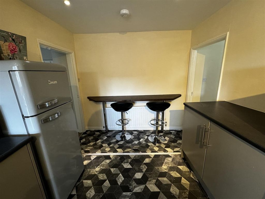 Property photo 3 of 8 Img_0881.Jpg