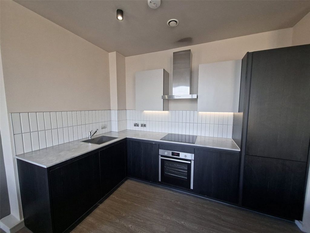 Property photo 3 of 16 Picture No. 07