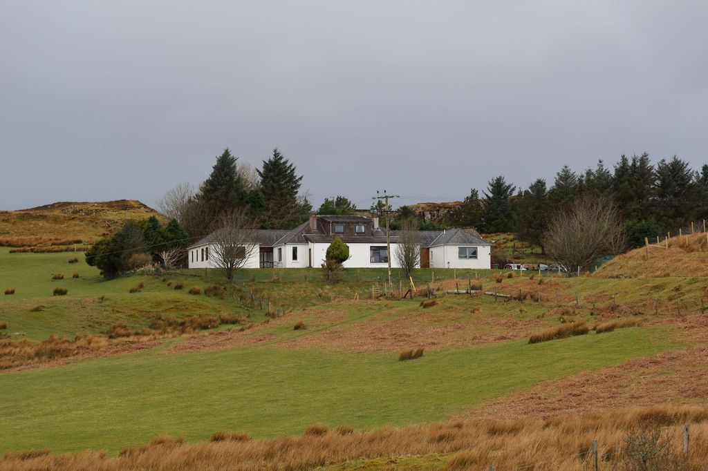 Property photo 2 of 69