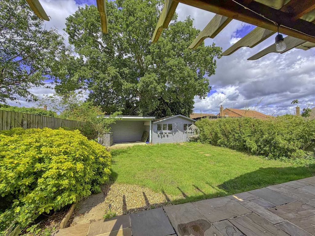 Property photo 2 of 22
