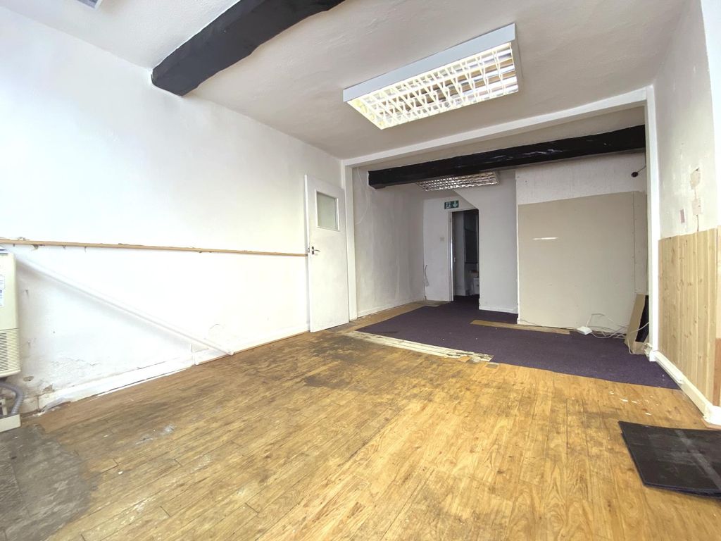 Property photo 2 of 10 Ground Floor