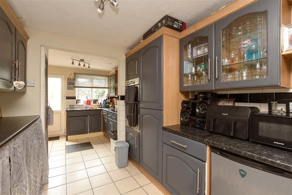 Property photo 1 of 12 Kitchen