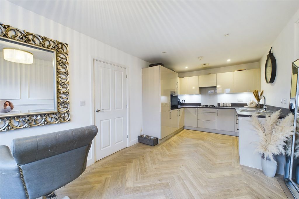 Property photo 2 of 11 Picture No. 01