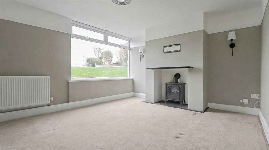 Property photo 2 of 10 Picture No. 04