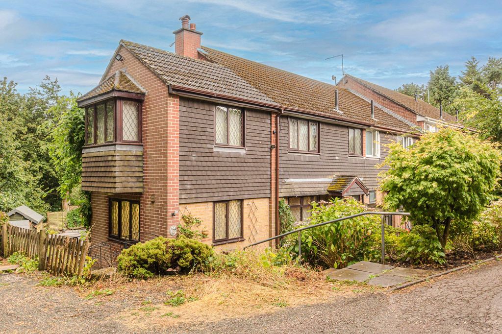 Property photo 1 of 21