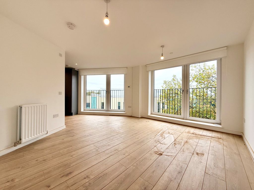 Property photo 2 of 7