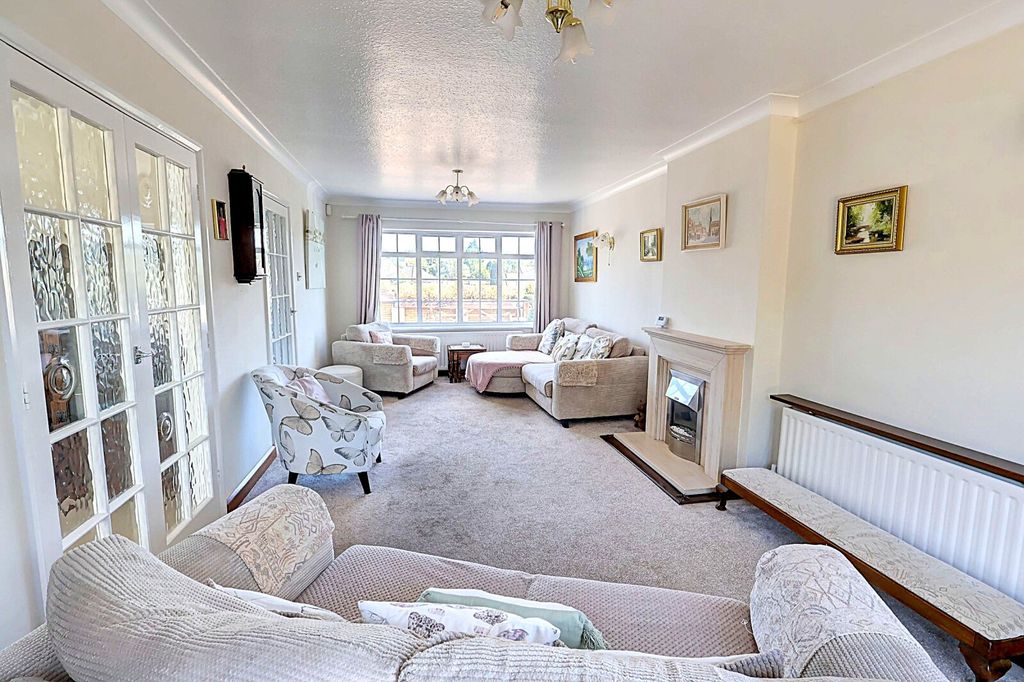 Property photo 2 of 13 Picture No. 02