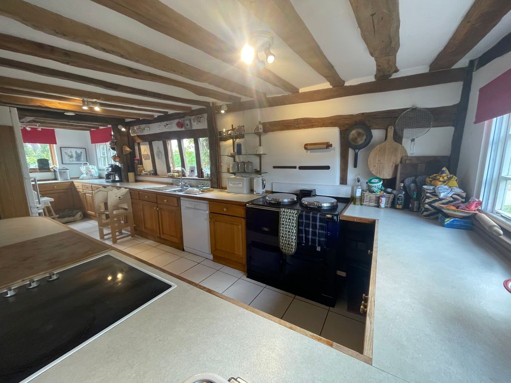 Property photo 2 of 17
