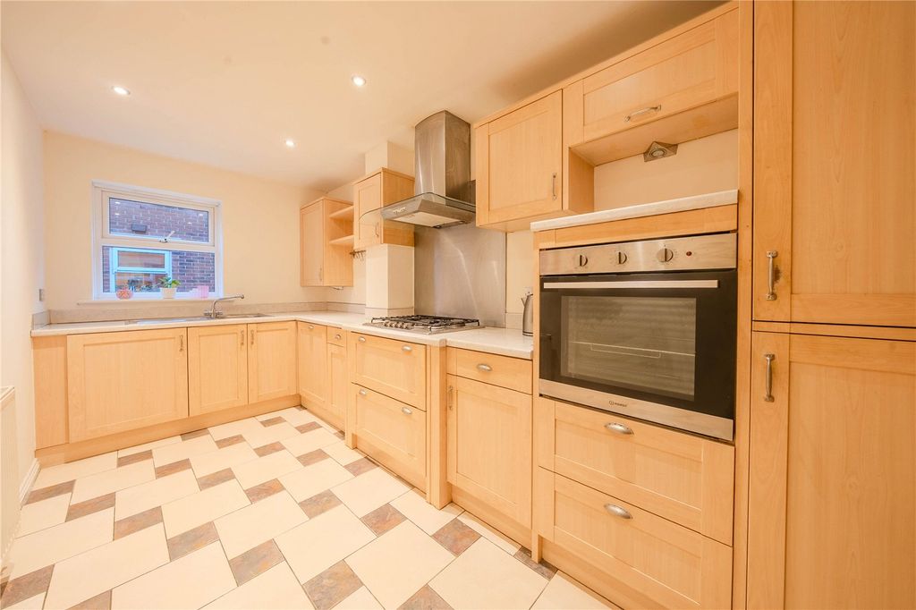 Property photo 3 of 13 Picture 3