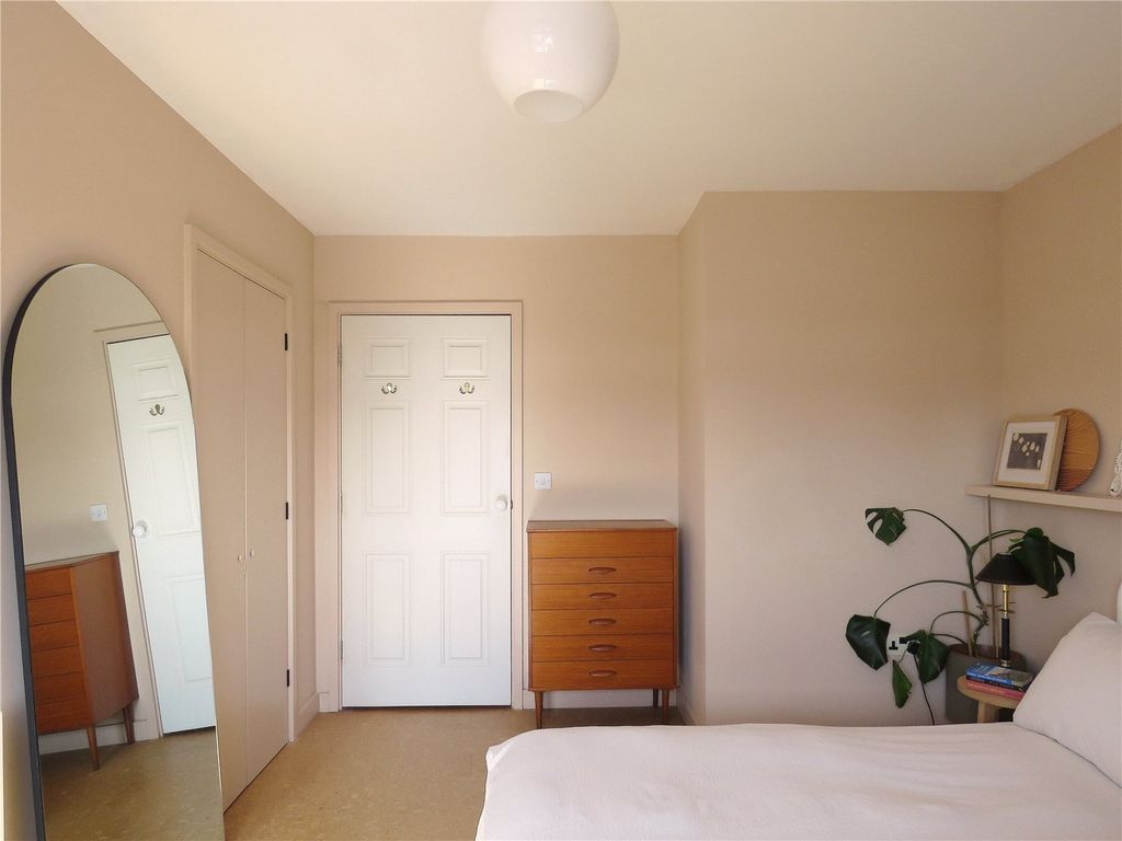 Property photo 3 of 23 Picture No. 04