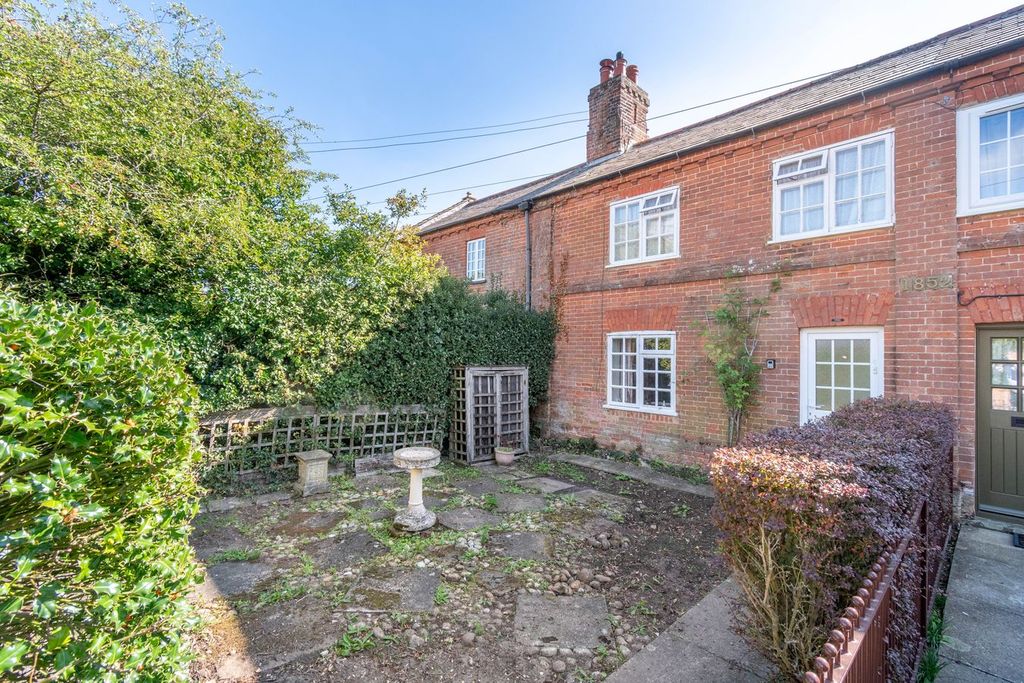 Property photo 2 of 21