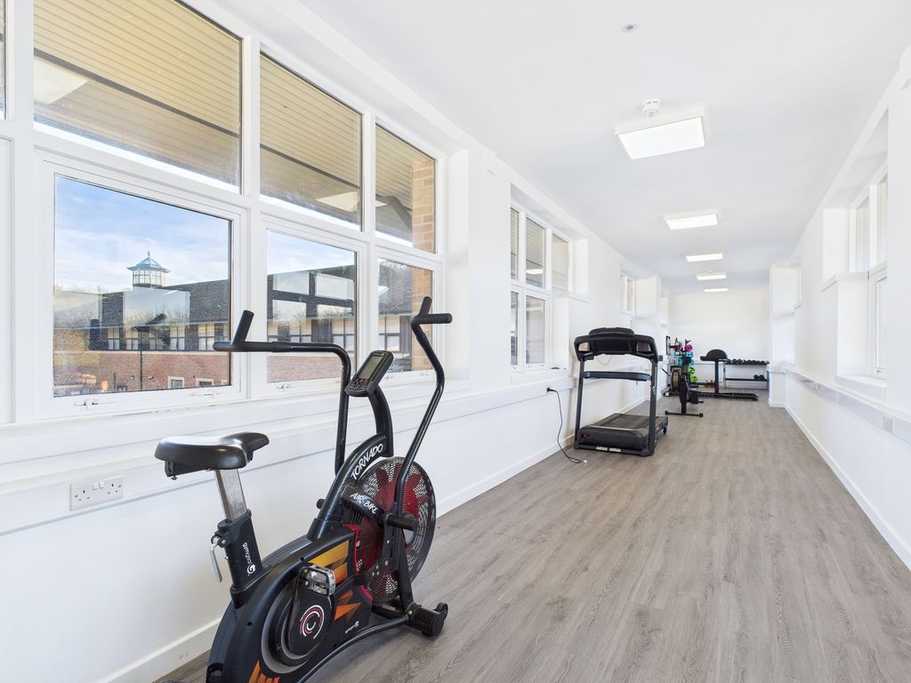 Property photo 2 of 9 Cam01909G0-Pr0425-Still005