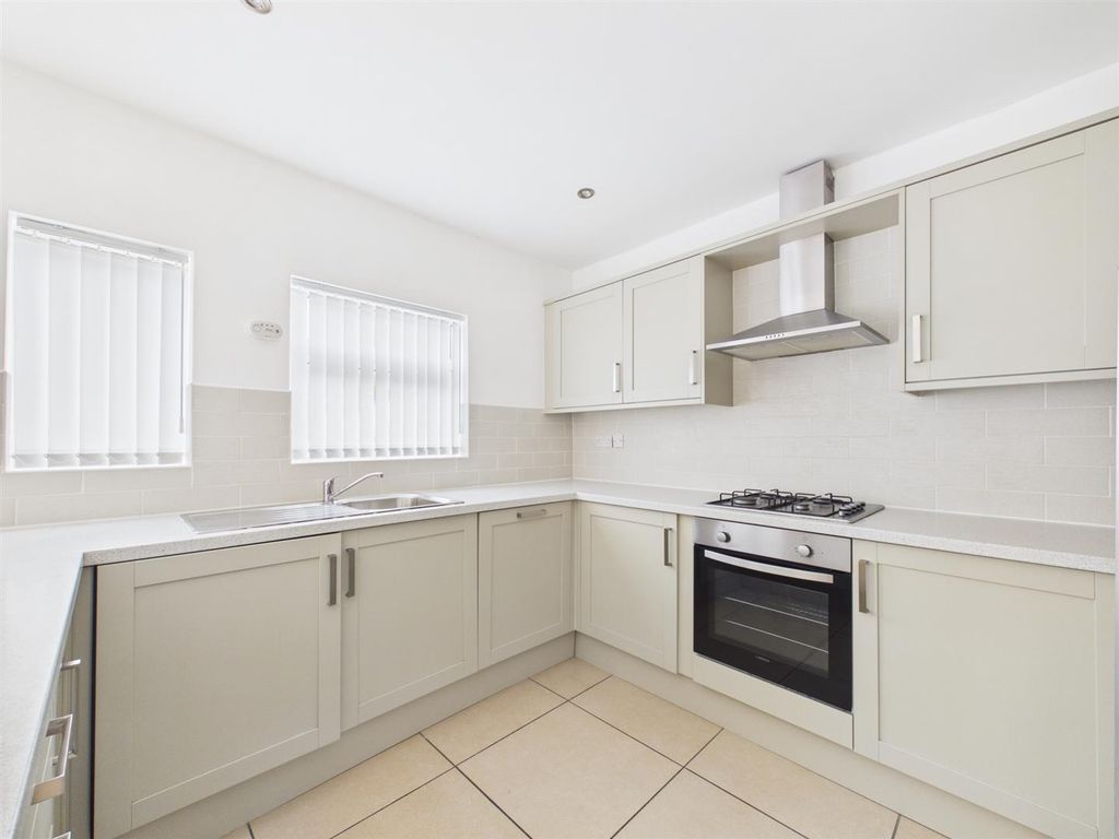 Property photo 2 of 40 Cam03604G0-Pr0373-Still014.Jpg