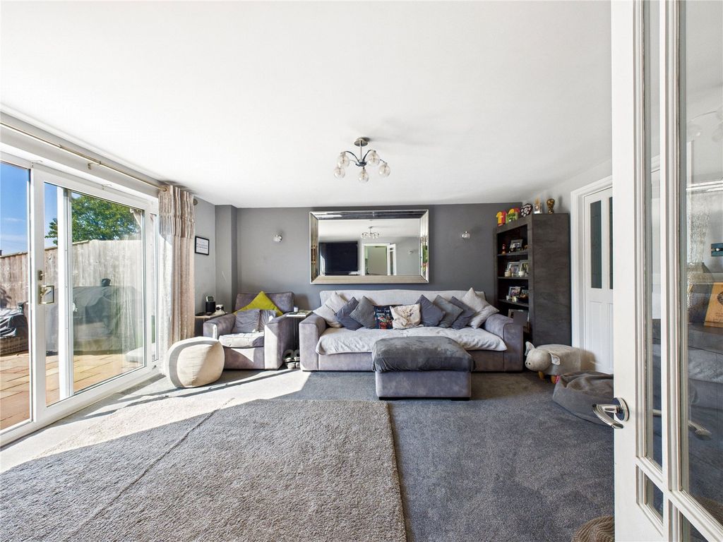 Property photo 1 of 20 Picture No. 24