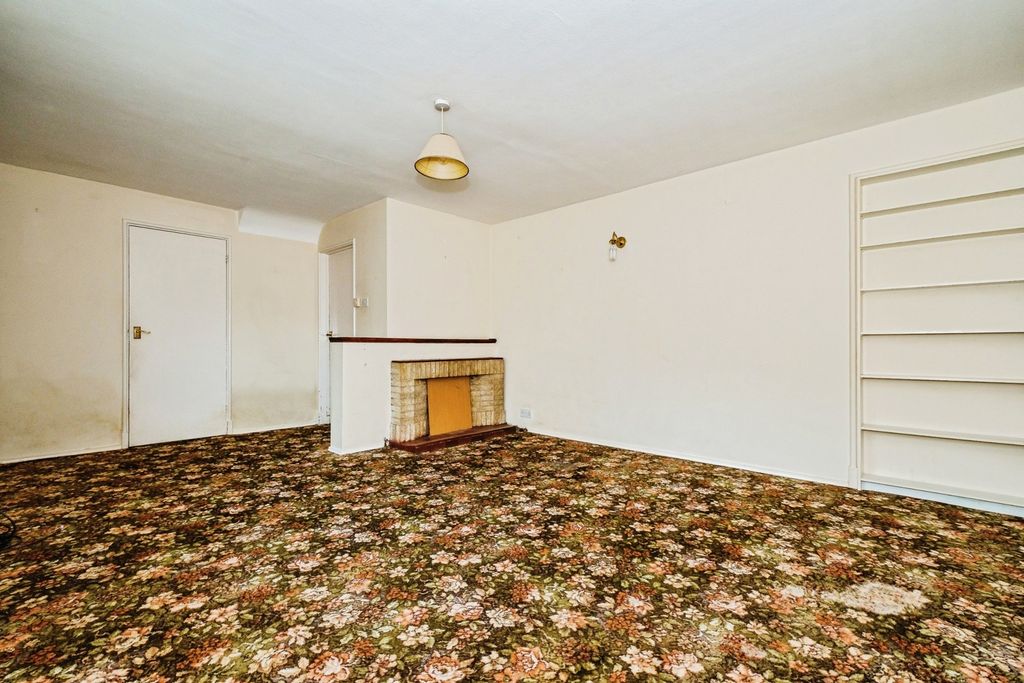 Property photo 3 of 27 Pbox-Img.Jpg