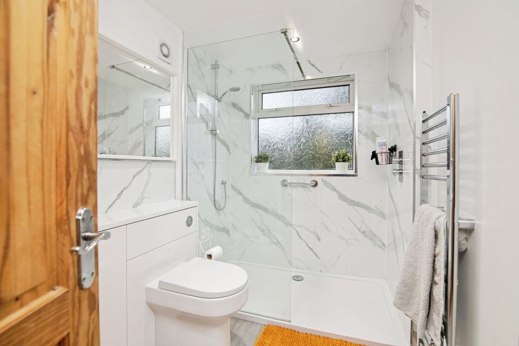 Property photo 3 of 20 Pbox-Img.Jpg