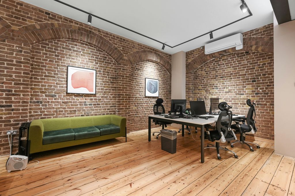 Property photo 1 of 14 Olrib81Aendellstreet24.Jpg