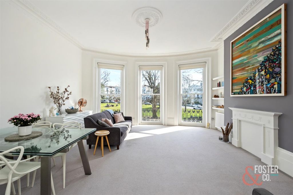 Property photo 1 of 20 Vernon Terrace, 15, Flat 2-001.Jpg