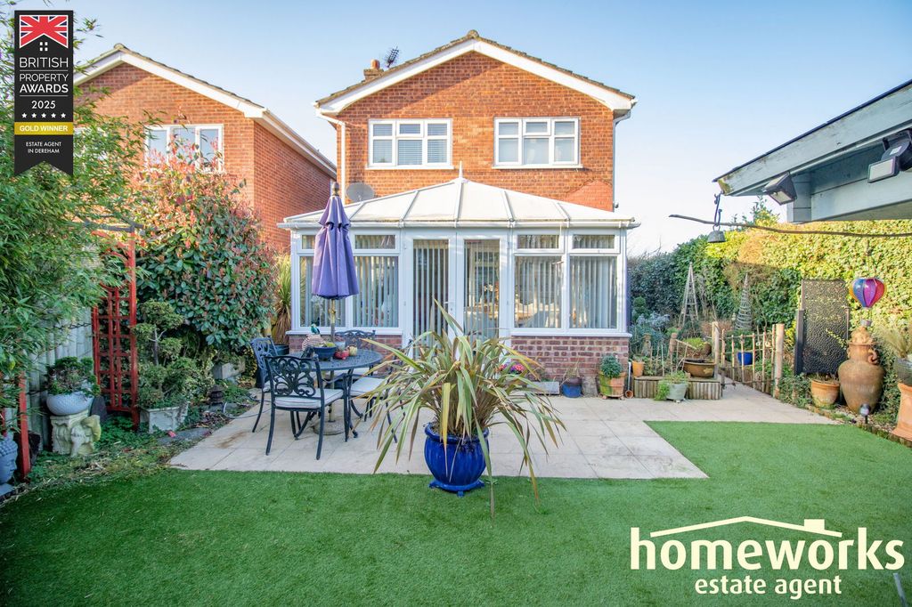 Property photo 2 of 17