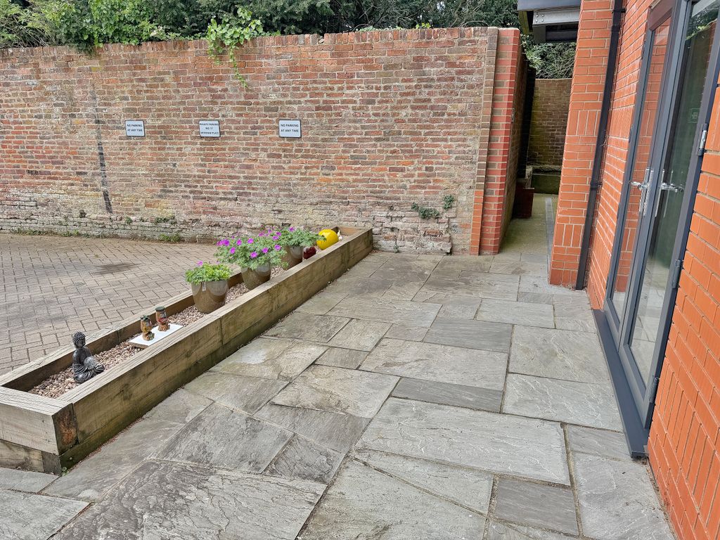Additional image 13 of 2 bed flat for saleWykeham Place, Fareham PO16
