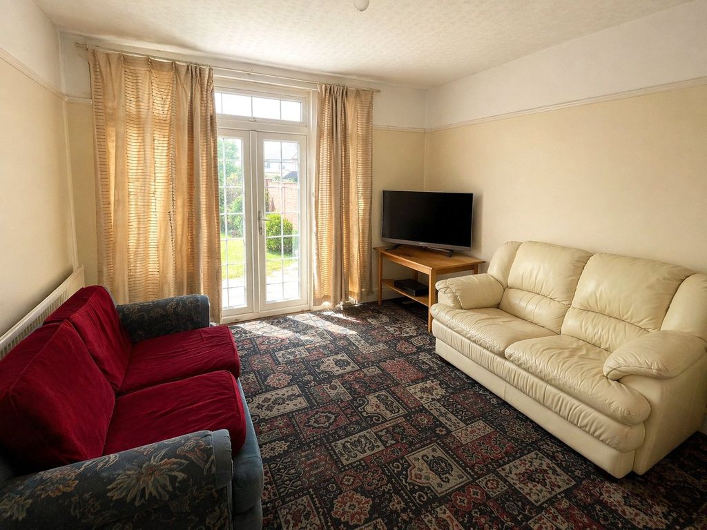 Property photo 3 of 8 Reception Room