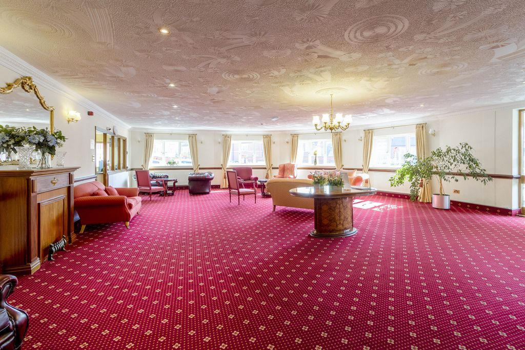 Property photo 2 of 12