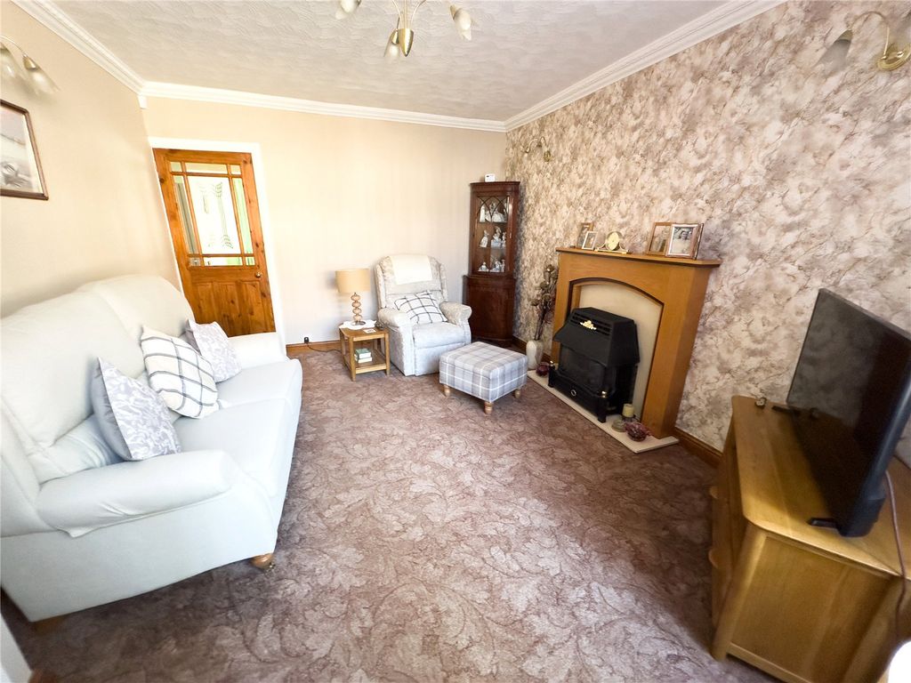 Property photo 3 of 14 Picture No. 18