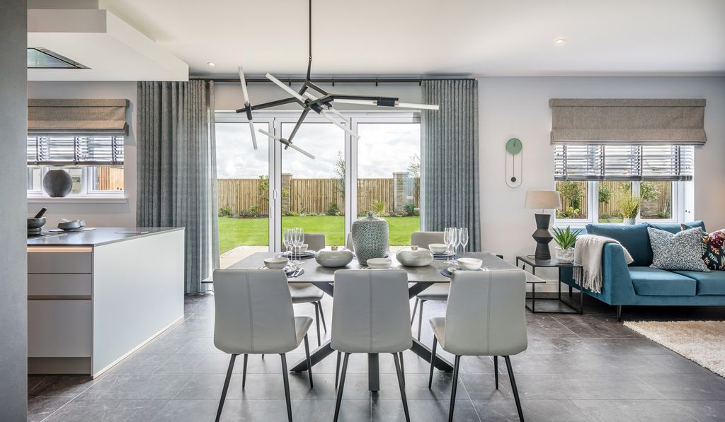 Property photo 3 of 15 Cedar Brae, Jackton
