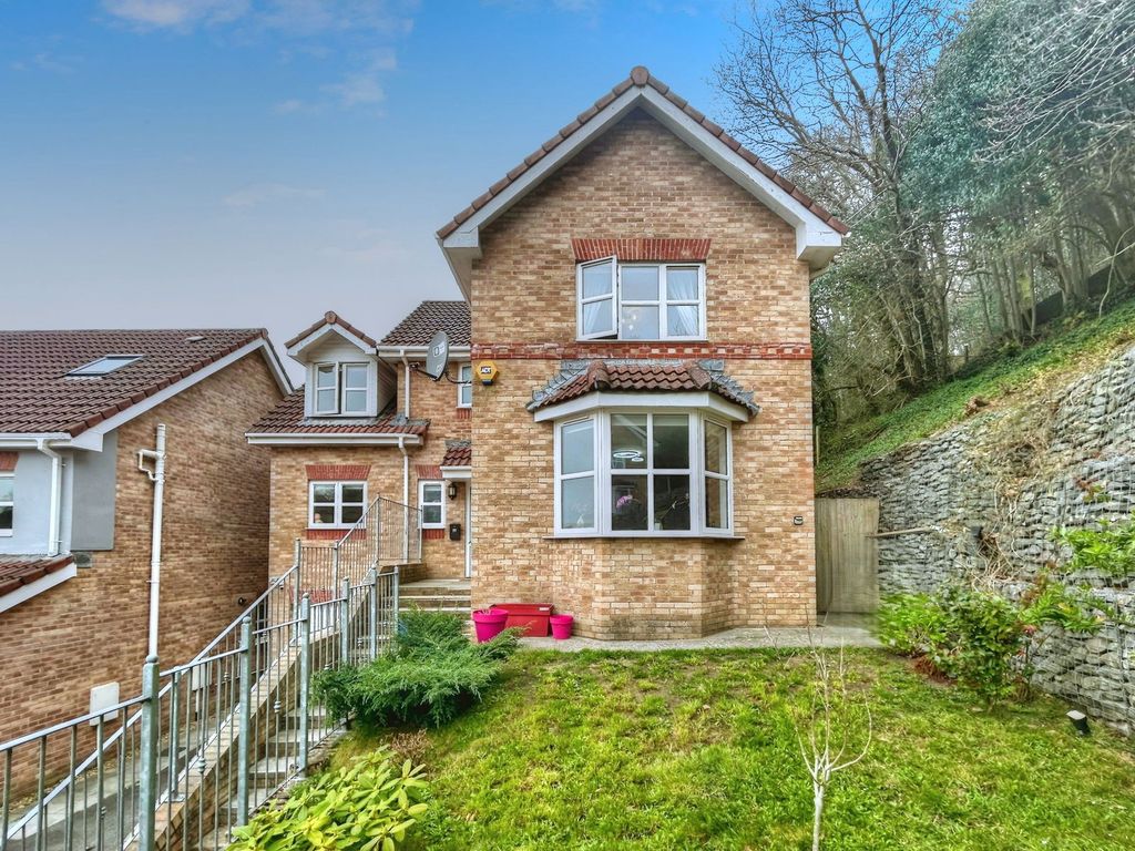 Property photo 1 of 47