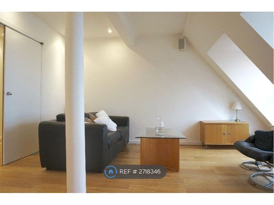 Property photo 3 of 12 Living Room