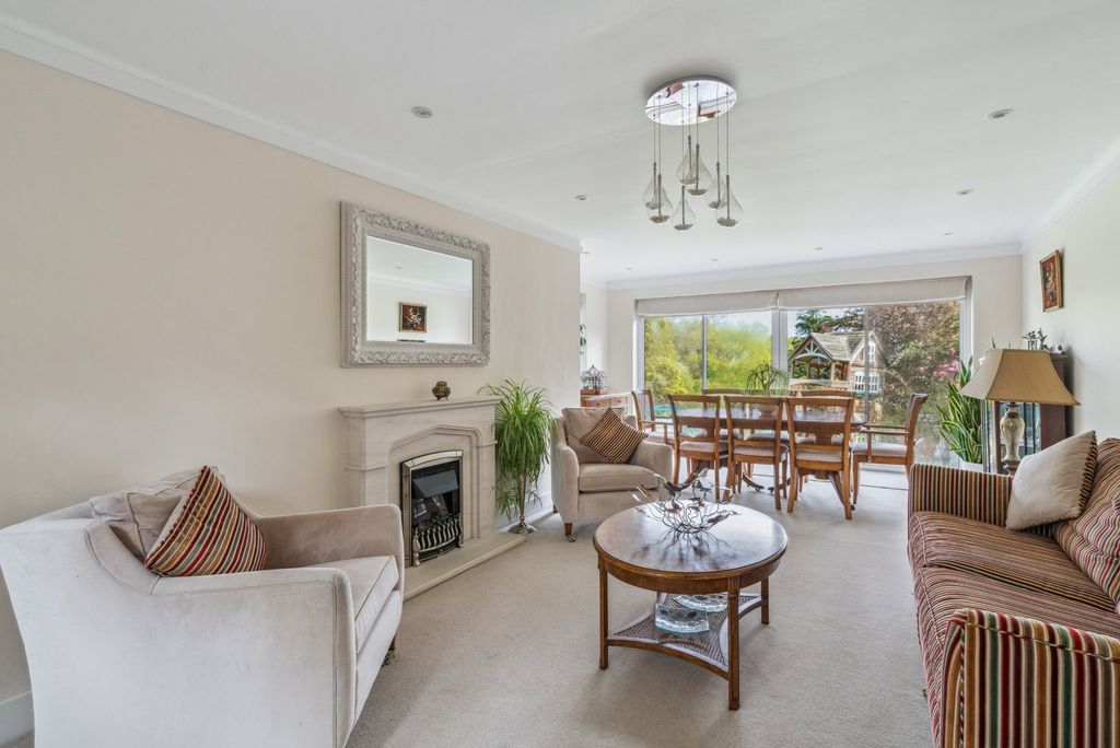 Property photo 3 of 26