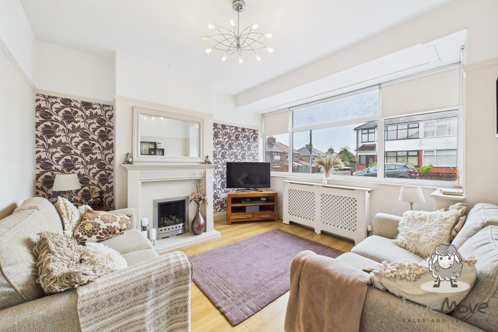 Property photo 2 of 12 3