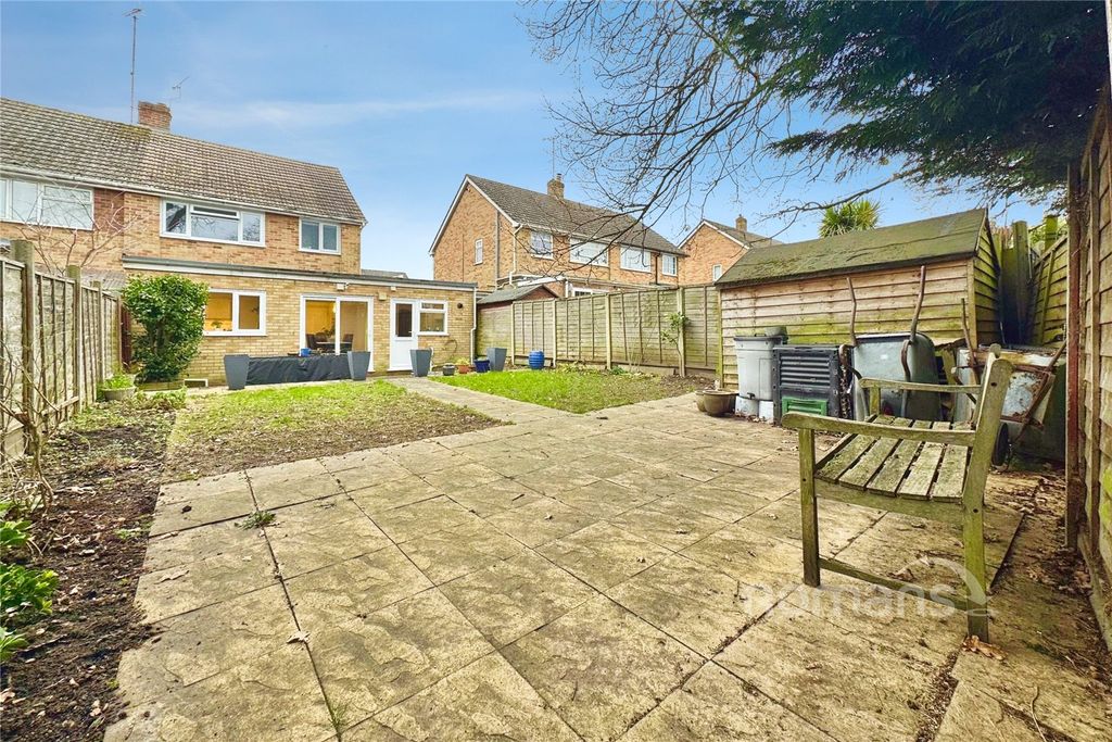 Property photo 2 of 18 Garden