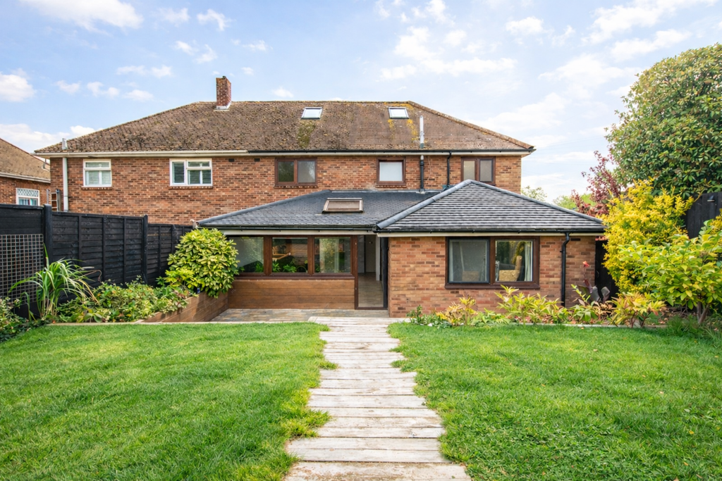 Property photo 3 of 20