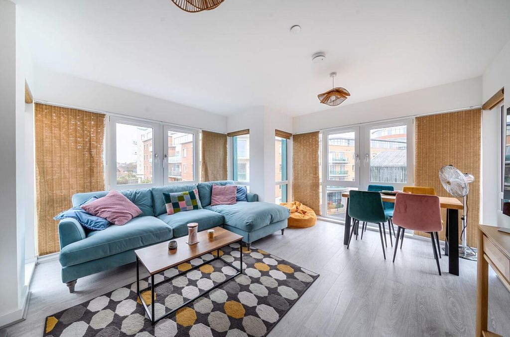 Property photo 2 of 21 1434291-4-69c699E06c46A.Jpg