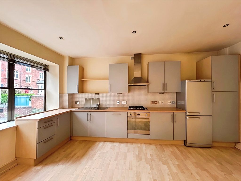 Property photo 2 of 15 Picture No. 08