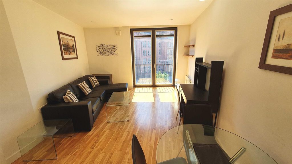 Property photo 3 of 24