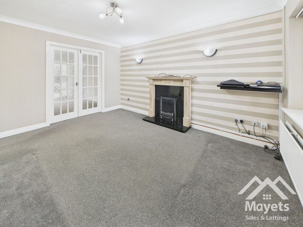 Property photo 3 of 30